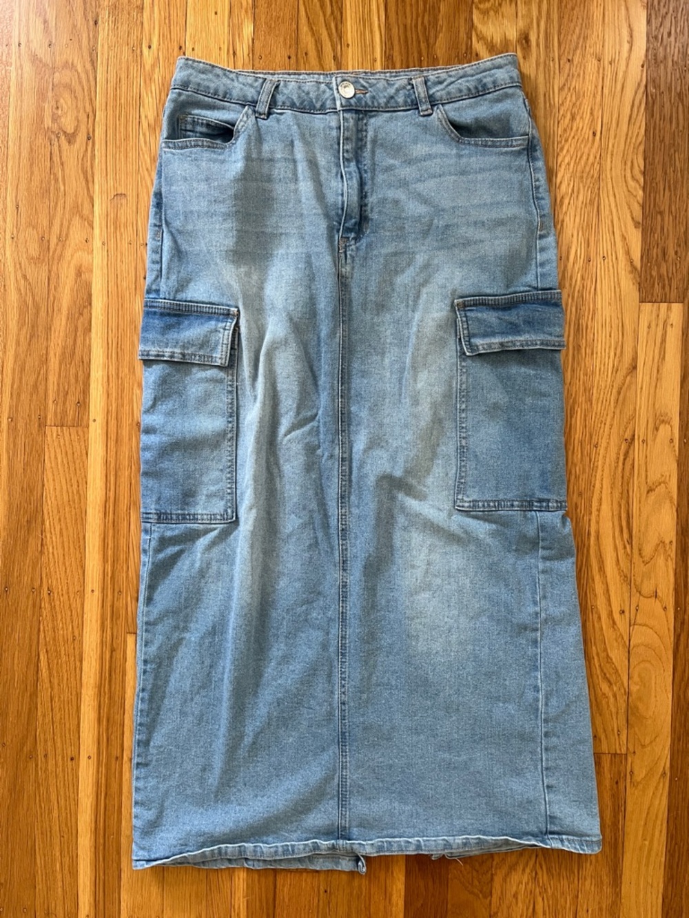 Light Blue Denim Maxi Skirt with Cargo Pockets Size Medium